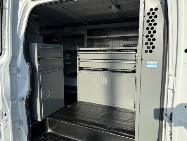 Used 2013 Chevrolet Express 2500 image 11