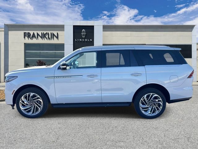 New 2026 Lincoln Navigator Premiere AWD/4WD image 4
