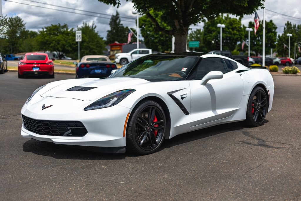 Used 2015 Chevrolet Corvette Stingray Coupe w/ 3LT Preferred Equipment Group RWD image 4