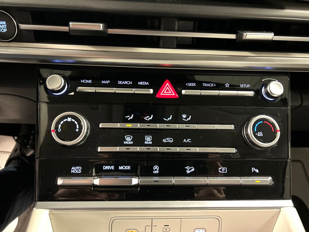 Used 2026 Hyundai Santa Fe SE image 17