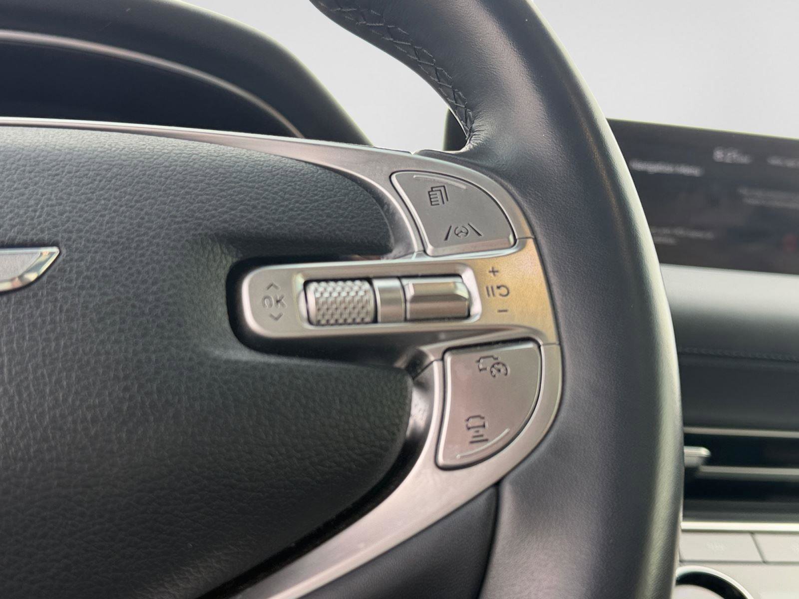 Used 2023 Genesis GV80 2.5T w/ Advanced Package AWD/4WD image 28