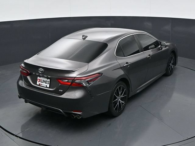Used 2022 Toyota Camry SE FWD image 30