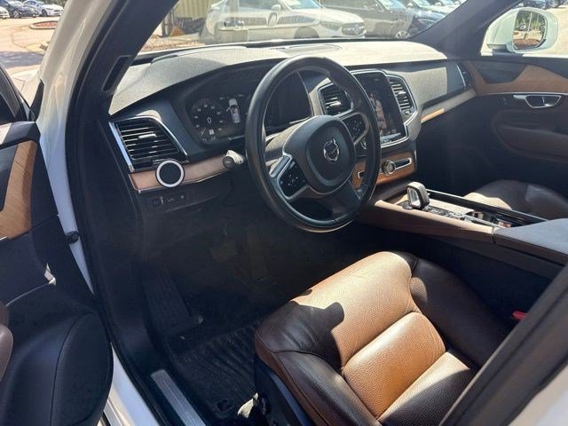 Used 2022 Volvo XC90 T8 Inscription Expression w/ Advanced Package AWD/4WD image 16
