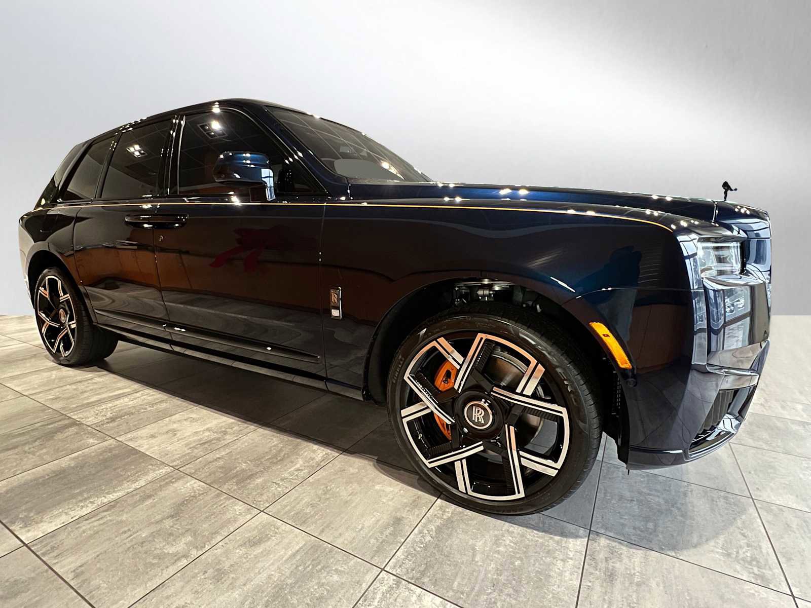 Used 2025 Rolls-Royce Cullinan Black Badge w/ Leather Finishing Pack image 2