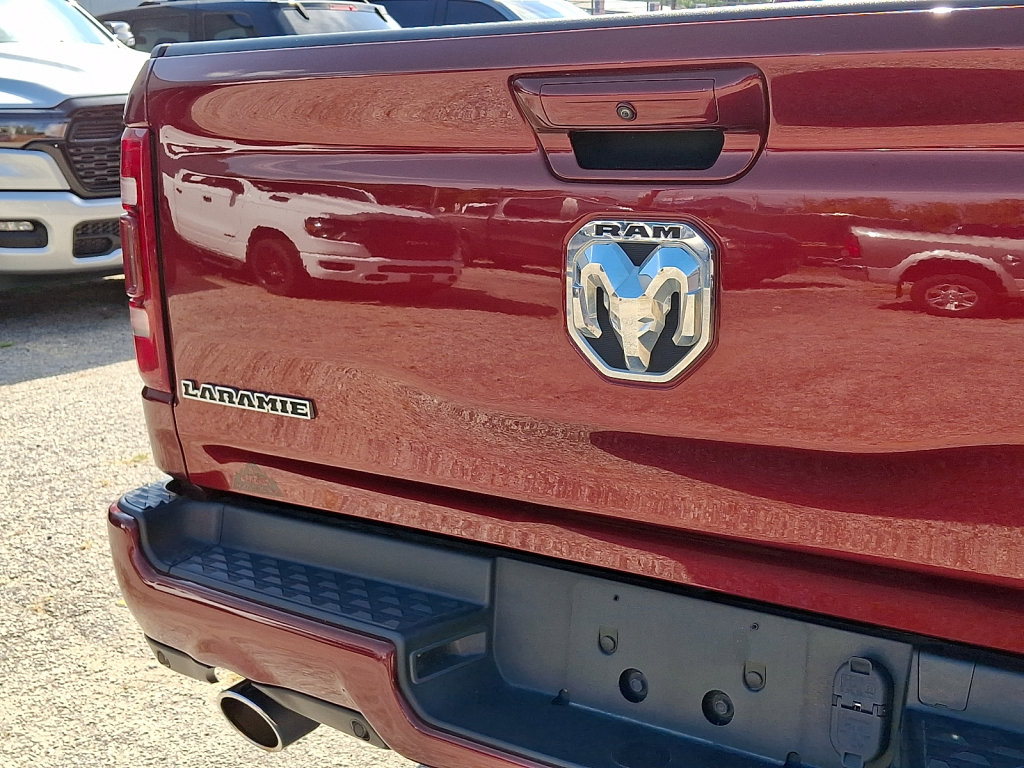 Used 2023 RAM 1500 Laramie AWD/4WD image 18