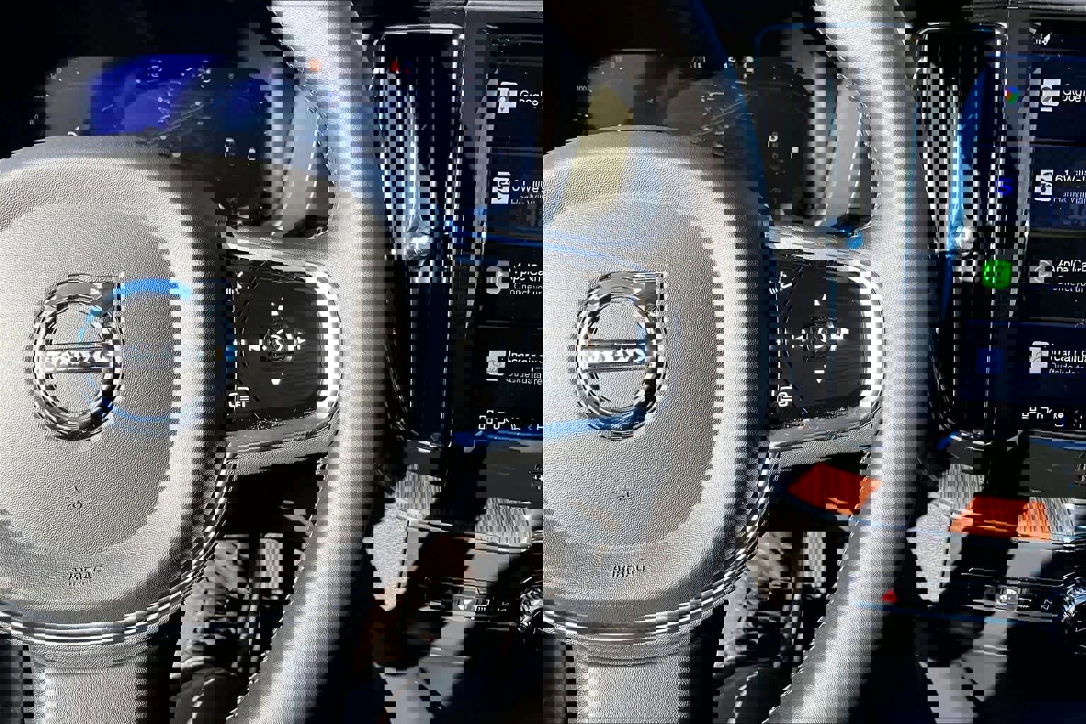 Certified 2023 Volvo XC60 B5 Plus w/ Climate Package image 24