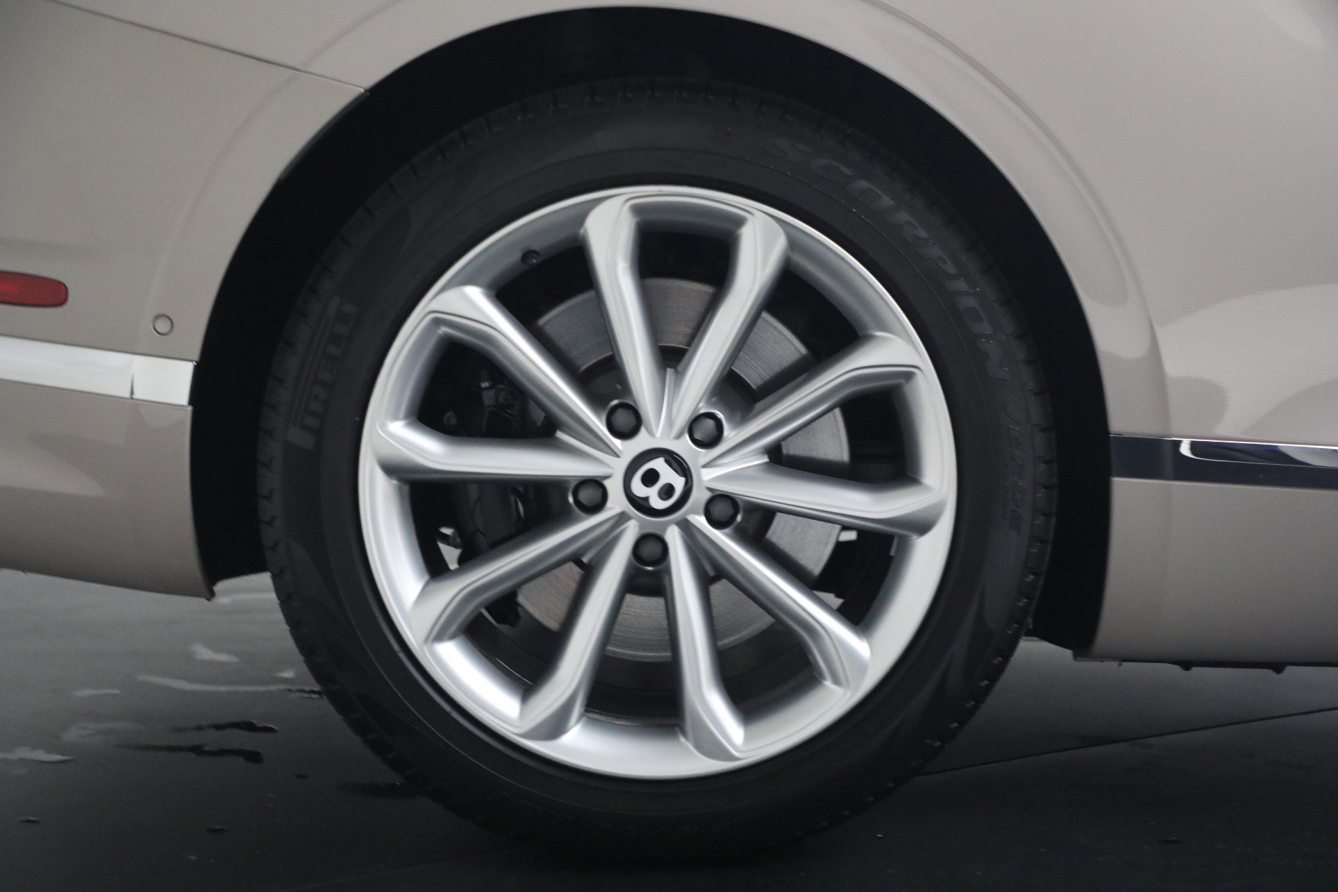 Used 2020 Bentley Continental GT V8 AWD/4WD image 26
