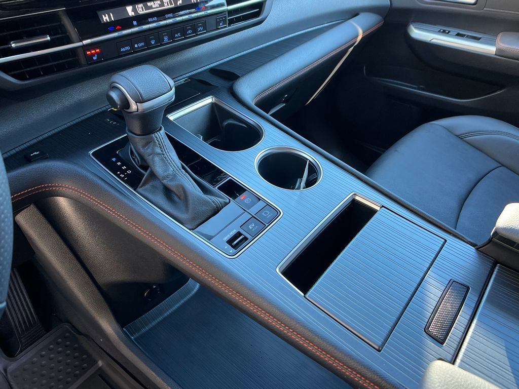 Used 2024 Toyota Sienna XSE image 20