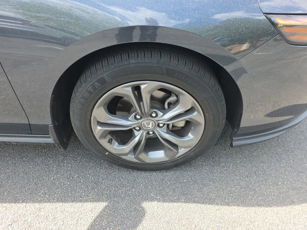 Used 2023 Honda Accord EX image 9