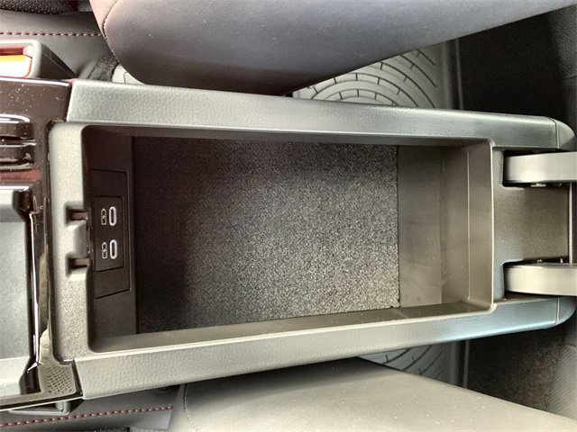 New 2025 Toyota Prius Plug-In Hybrid image 26