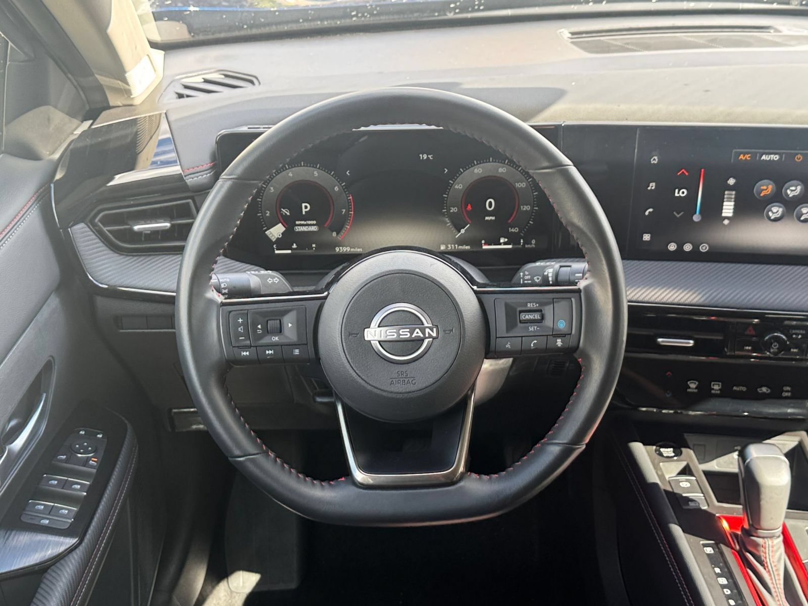 Used 2026 Nissan Kicks SR FWD image 27