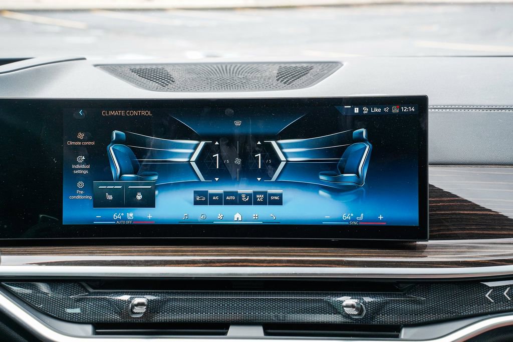 Used 2024 BMW X5 xDrive40i w/ M Sport Package image 14