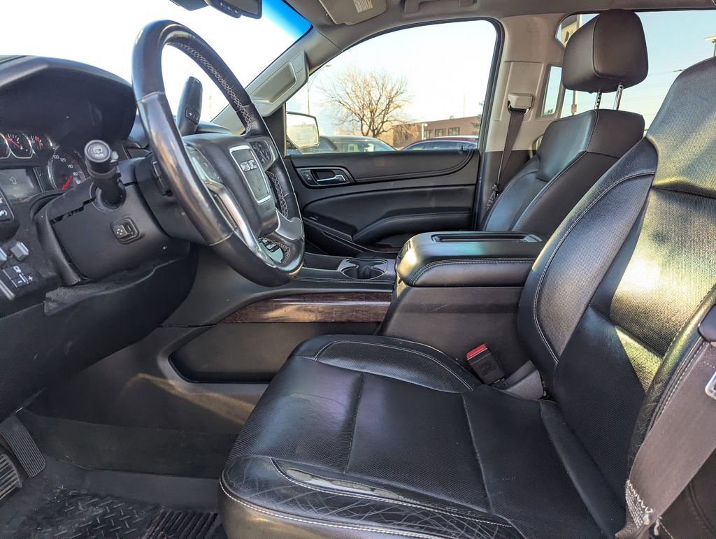 Used 2015 GMC Yukon SLT AWD/4WD image 25