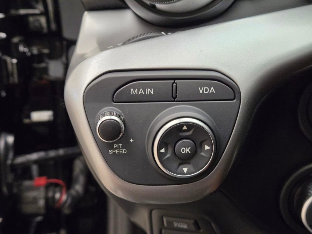 Used 2015 Ferrari F12 Berlinetta image 38