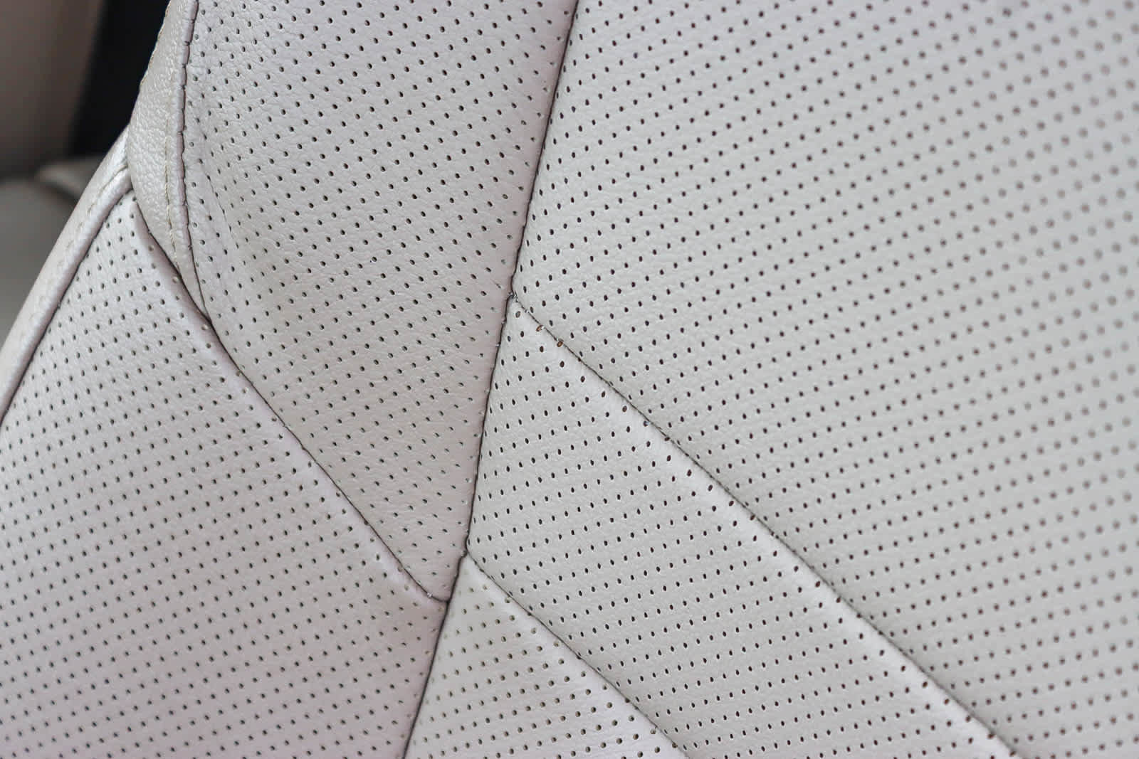 Used 2020 Nissan Rogue SL image 24