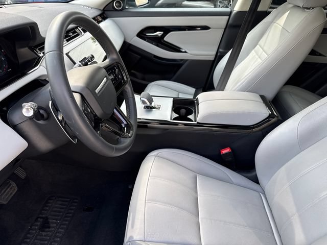 Used 2024 Land Rover Range Rover Evoque S AWD/4WD image 11