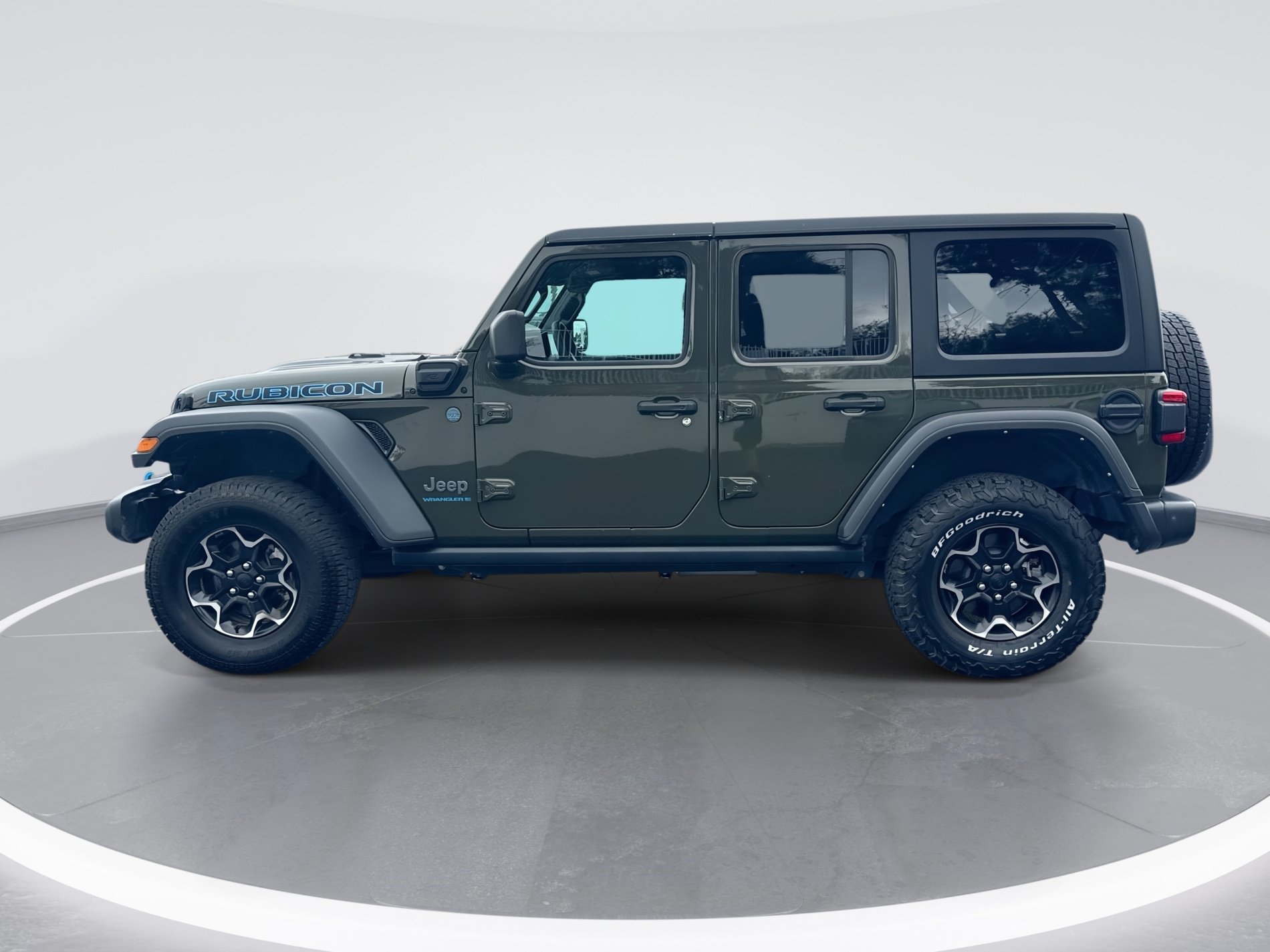 Used 2024 Jeep Wrangler Unlimited Rubicon 4xe AWD/4WD image 7