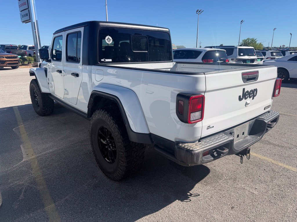 Used 2023 Jeep Gladiator Sport AWD/4WD image 5