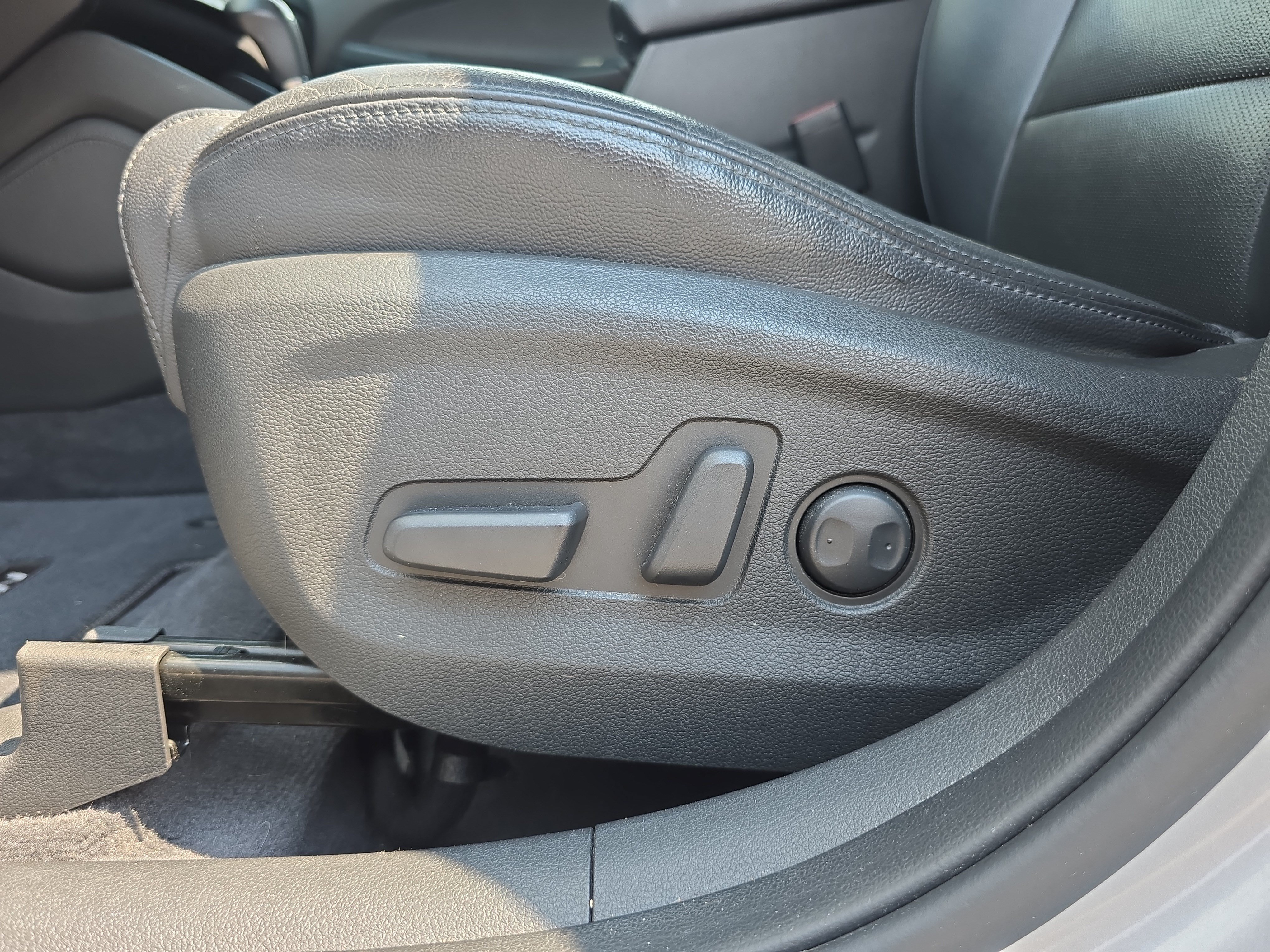 Used 2017 Hyundai Tucson Limited w/ Limited Ultimate Package 03 FWD image 28