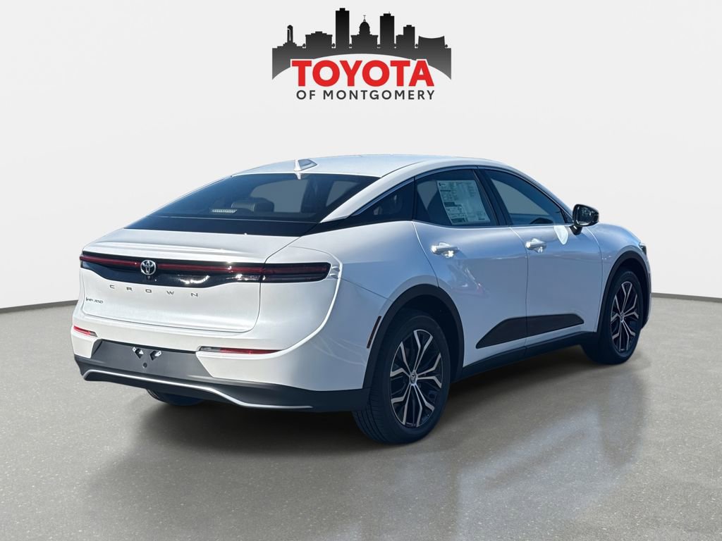 New 2026 Toyota Crown XLE image 3