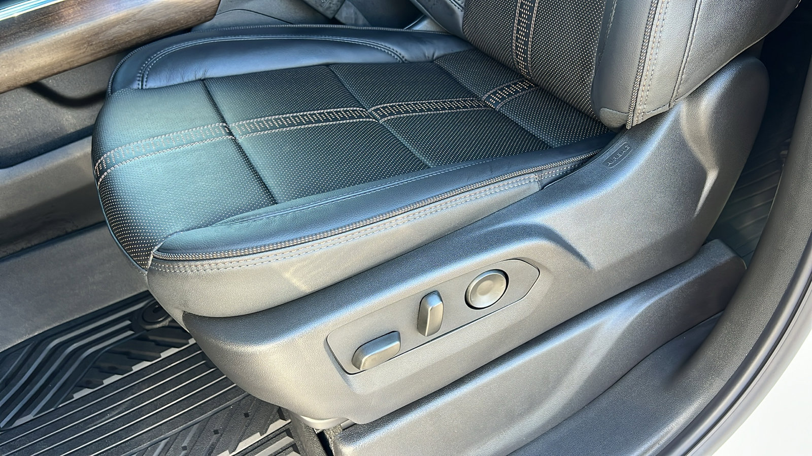 New 2026 Chevrolet Silverado 2500 High Country w/ High Country Premium Package image 21