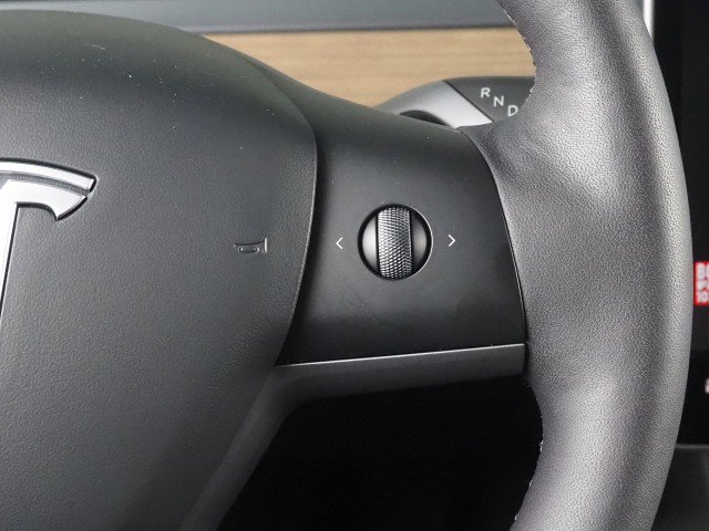 Used 2023 Tesla Model Y Long Range AWD/4WD image 22