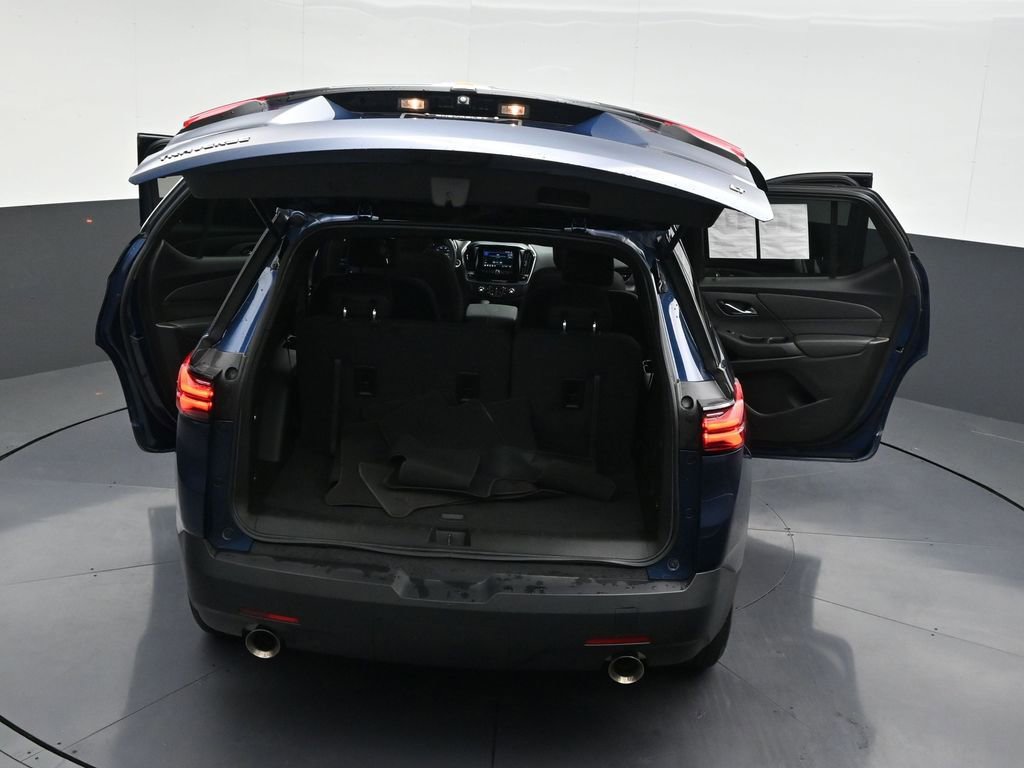 Used 2023 Chevrolet Traverse LT image 37