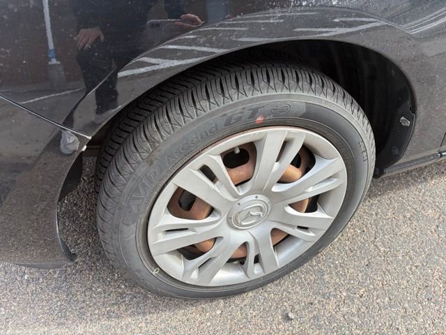 Used 2012 MAZDA MAZDA2 Sport image 11