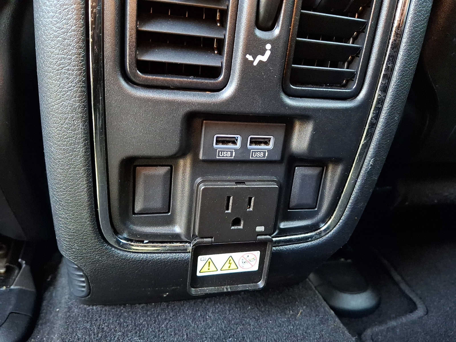 Used 2020 Jeep Grand Cherokee Limited AWD/4WD image 11