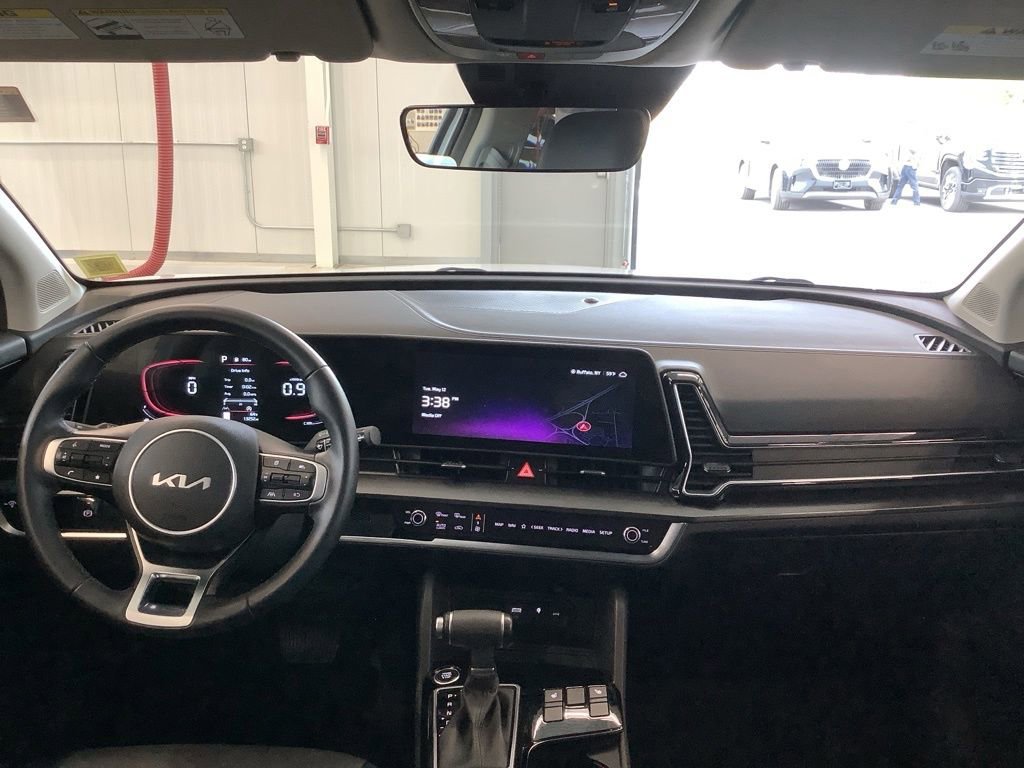 Certified 2024 Kia Sportage EX AWD/4WD image 7