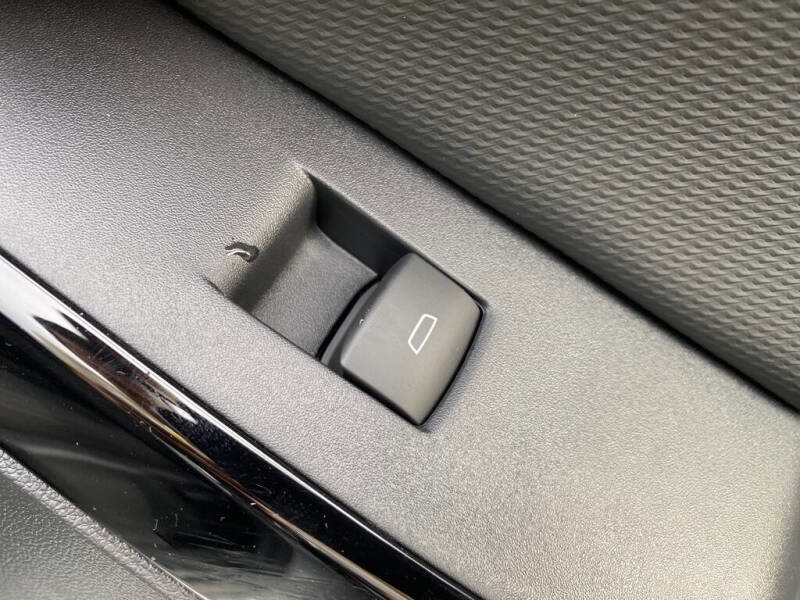 New 2026 Chevrolet Equinox LT image 15