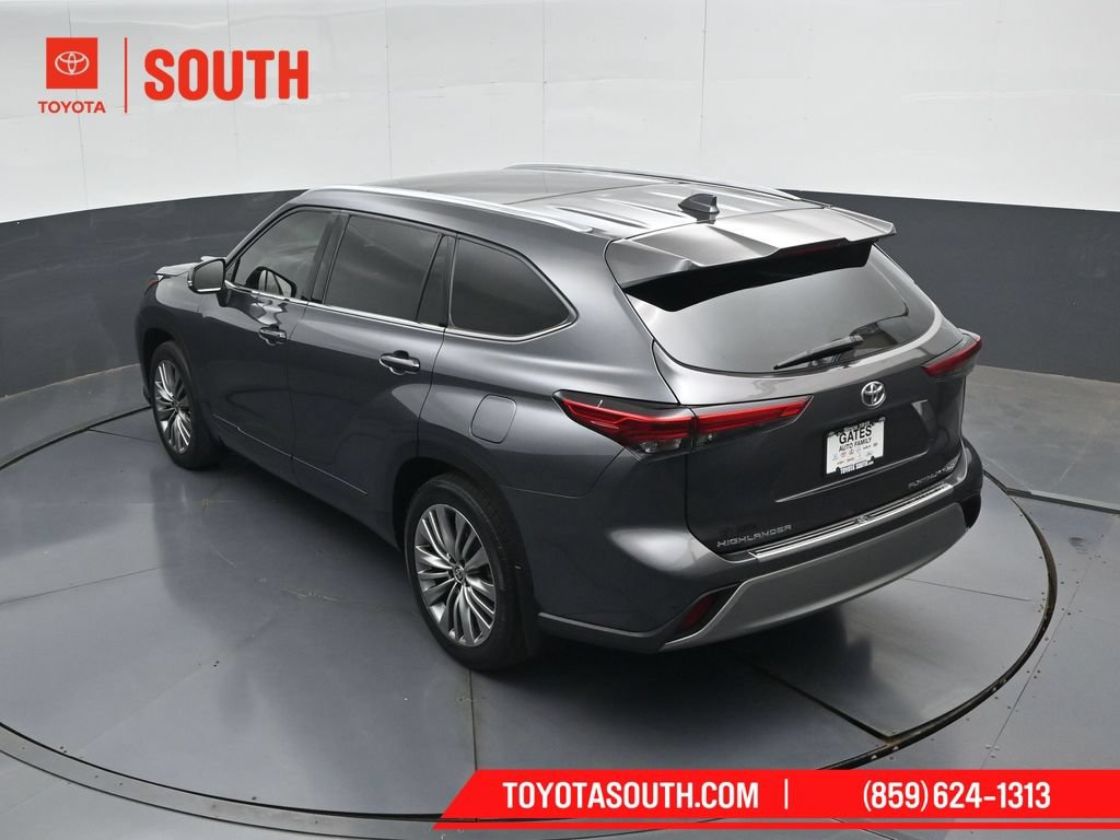 Used 2020 Toyota Highlander Platinum AWD/4WD image 53