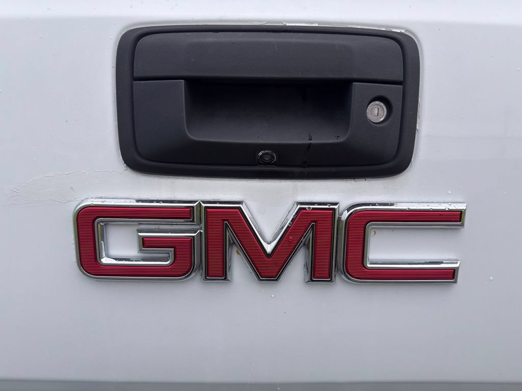Used 2016 GMC Sierra 2500 SLT w/ Suspension Package, Off-Road AWD/4WD image 19