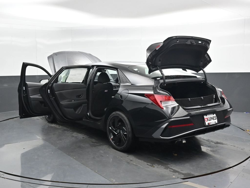 Used 2026 Hyundai Elantra SEL Sport Premium FWD image 55