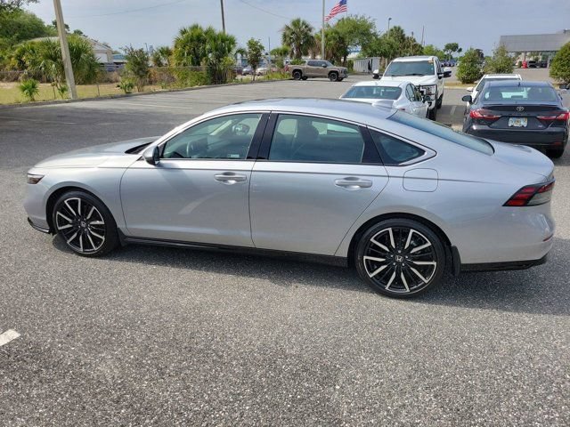 Used 2024 Honda Accord Touring image 13