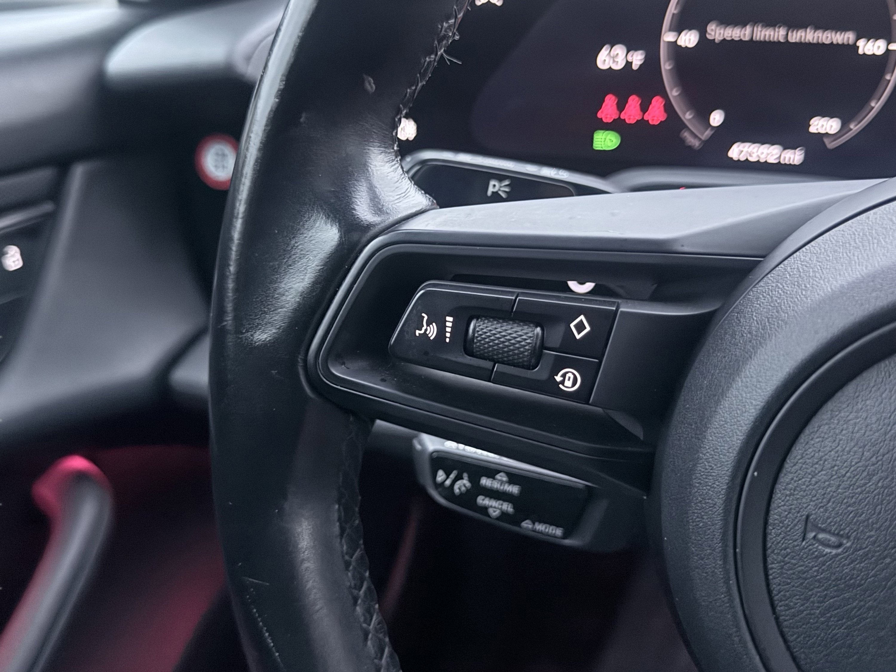 Used 2023 Porsche Taycan image 42