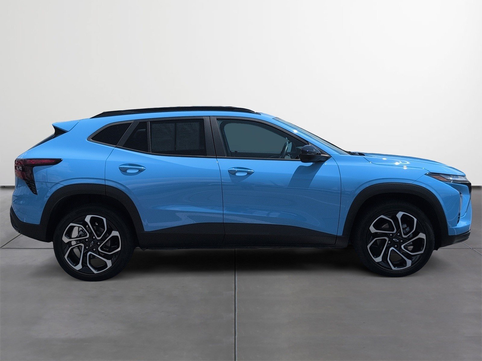 Used 2024 Chevrolet Trax RS w/ Driver Confidence Package FWD image 6