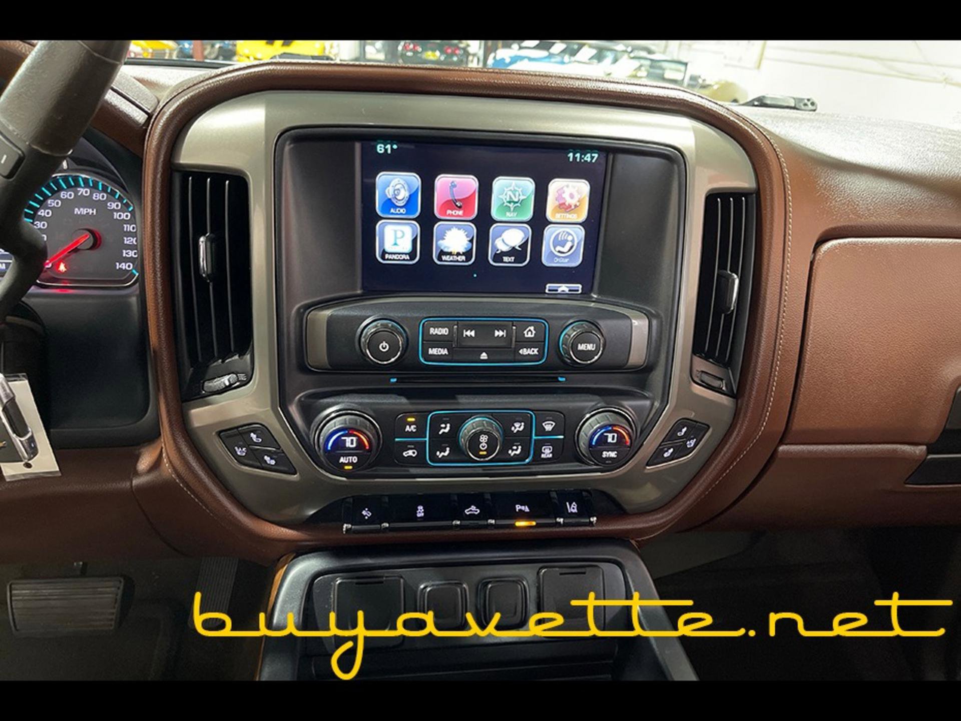 Used 2015 Chevrolet Silverado 1500 High Country w/ High Country Premium Package image 15