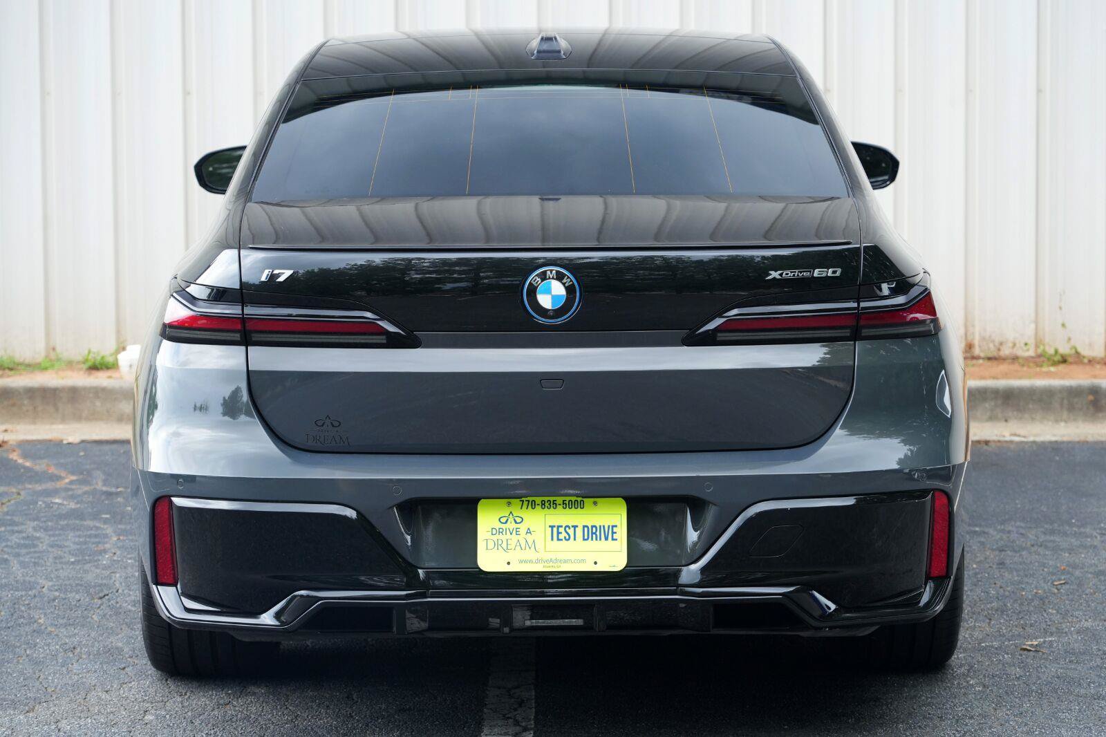 Used 2023 BMW i7 xDrive60 w/ Executive Package 2 AWD/4WD image 63