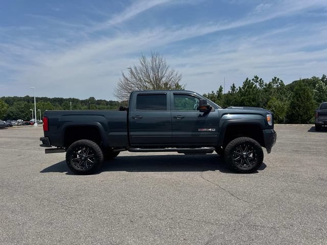 Used 2019 GMC Sierra 2500 SLT w/ All Terrain HD Package AWD/4WD image 3