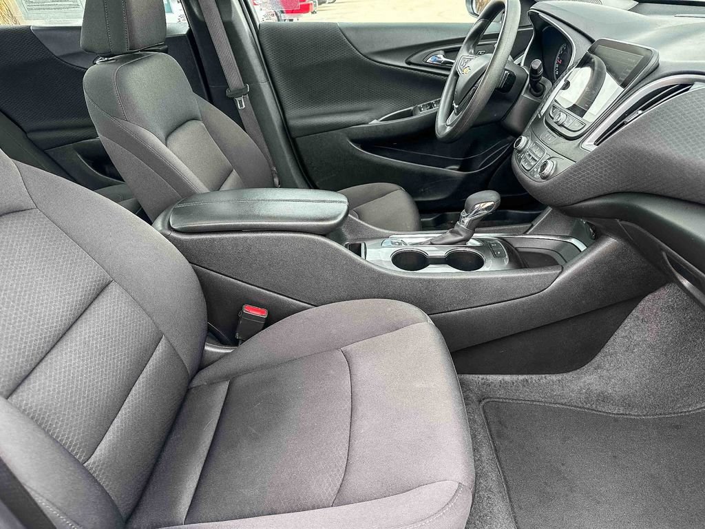 Used 2024 Chevrolet Malibu LT FWD image 22