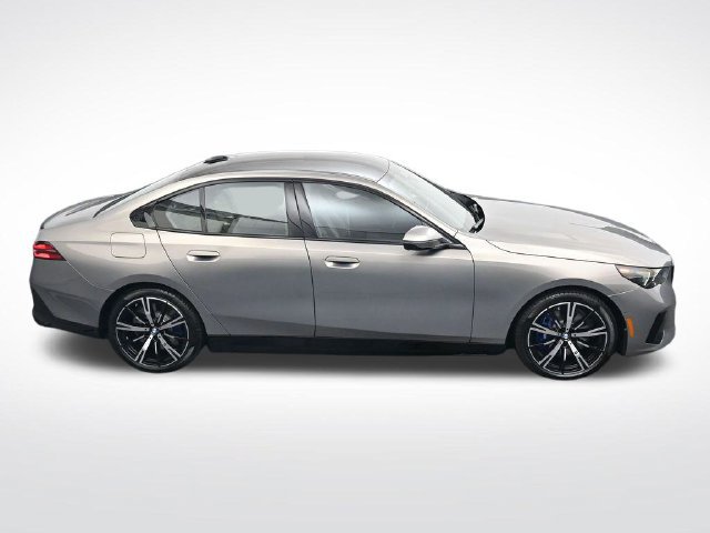 New 2027 BMW 550e xDrive AWD/4WD image 24