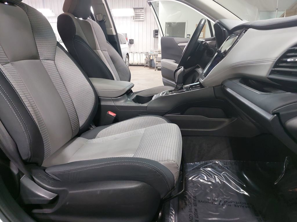 Used 2022 Subaru Outback Premium AWD/4WD image 10