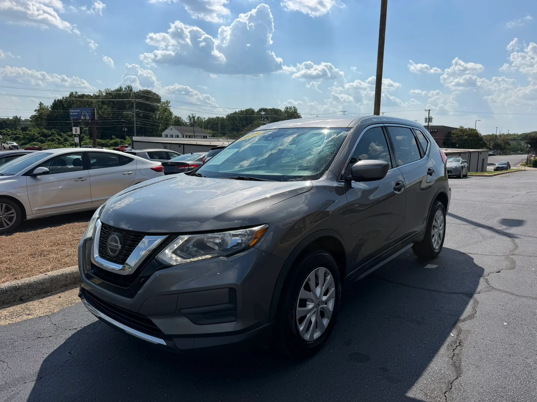 Used 2020 Nissan Rogue S AWD/4WD image 3