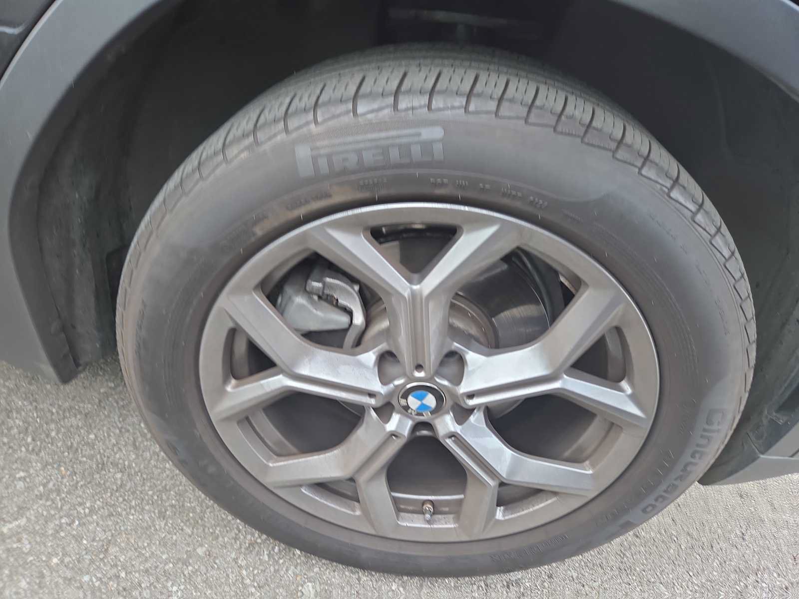 Used 2024 BMW X3 xDrive30i w/ Premium Package AWD/4WD image 2