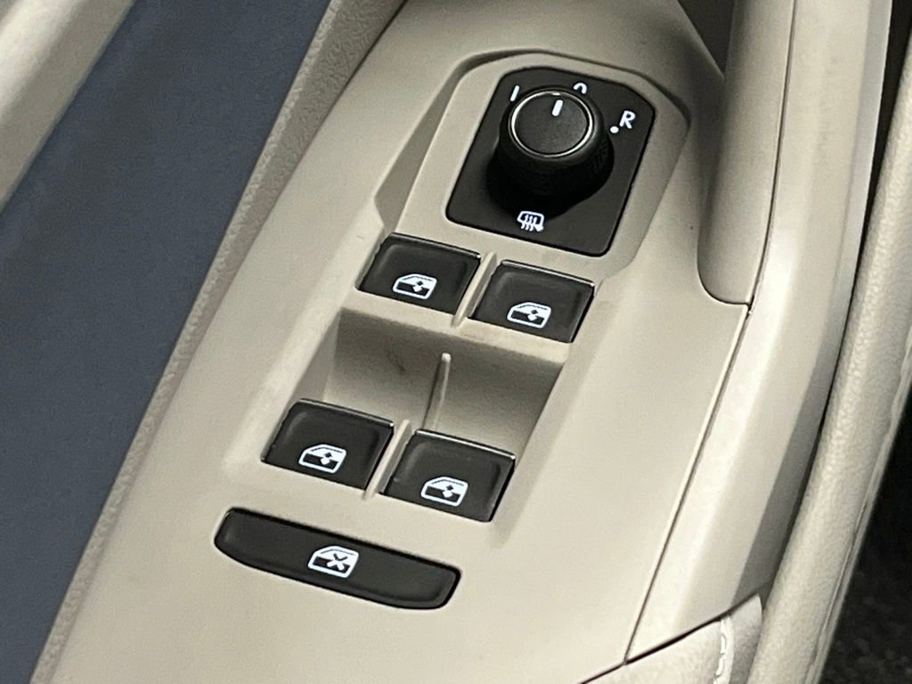 New 2026 Volkswagen Jetta SE image 18