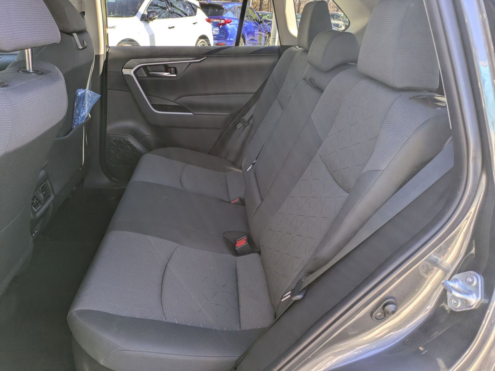 Used 2022 Toyota RAV4 XLE image 23