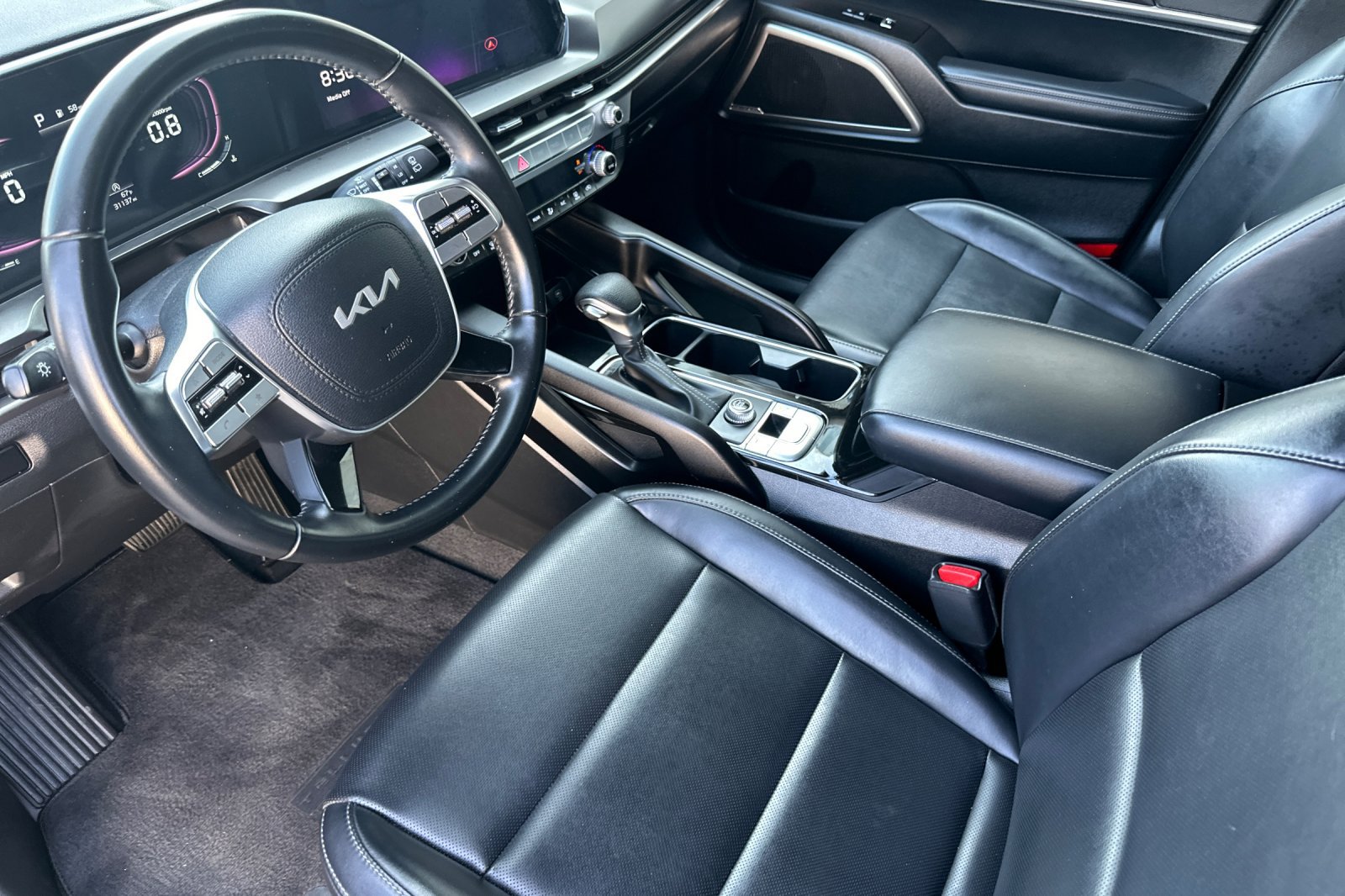 Used 2024 Kia Telluride LX FWD image 11