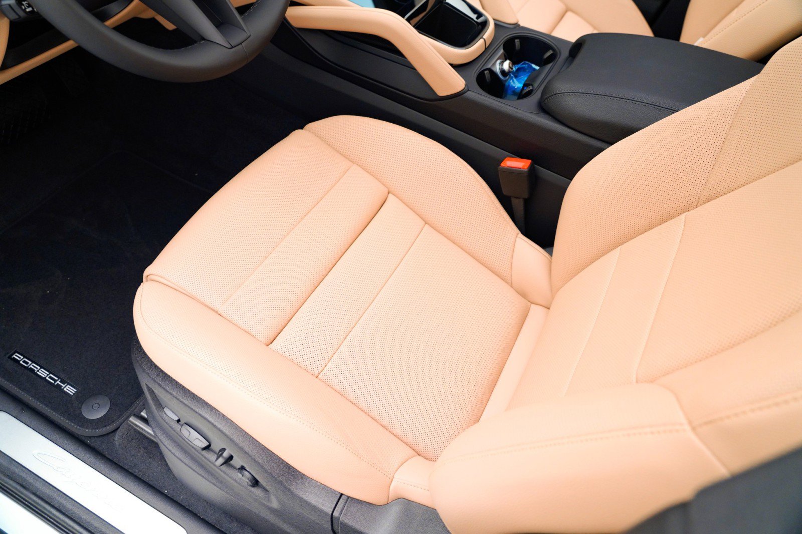 New 2026 Porsche Cayenne image 16