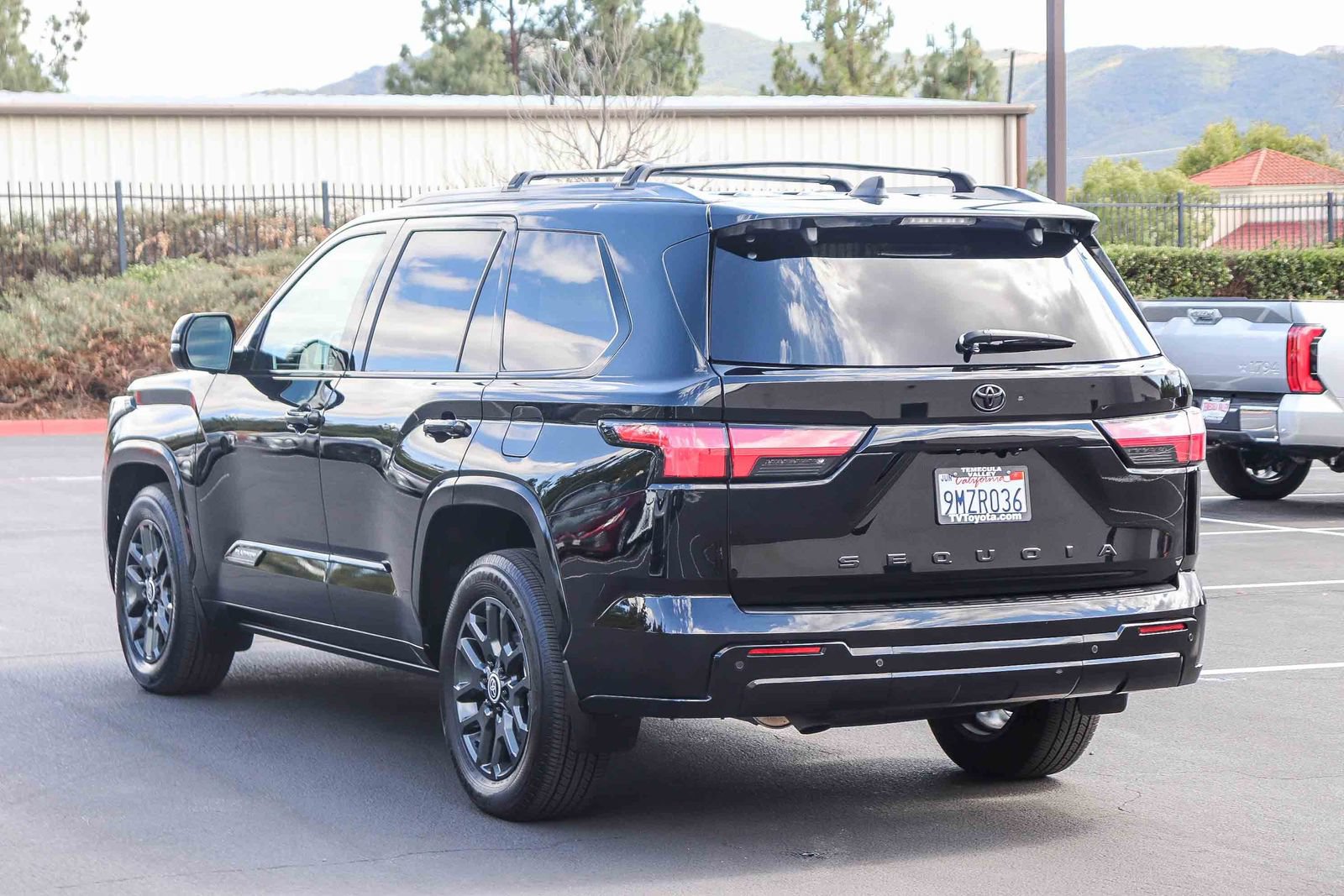 Certified 2024 Toyota Sequoia Platinum AWD/4WD image 5